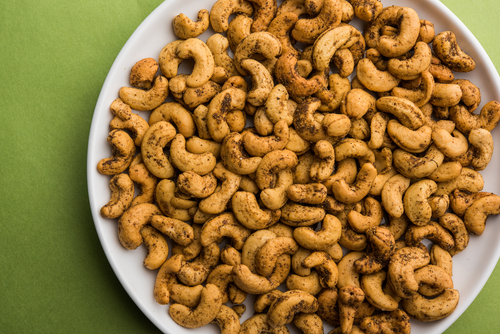 Spicy Rosemary Roasted Cashews